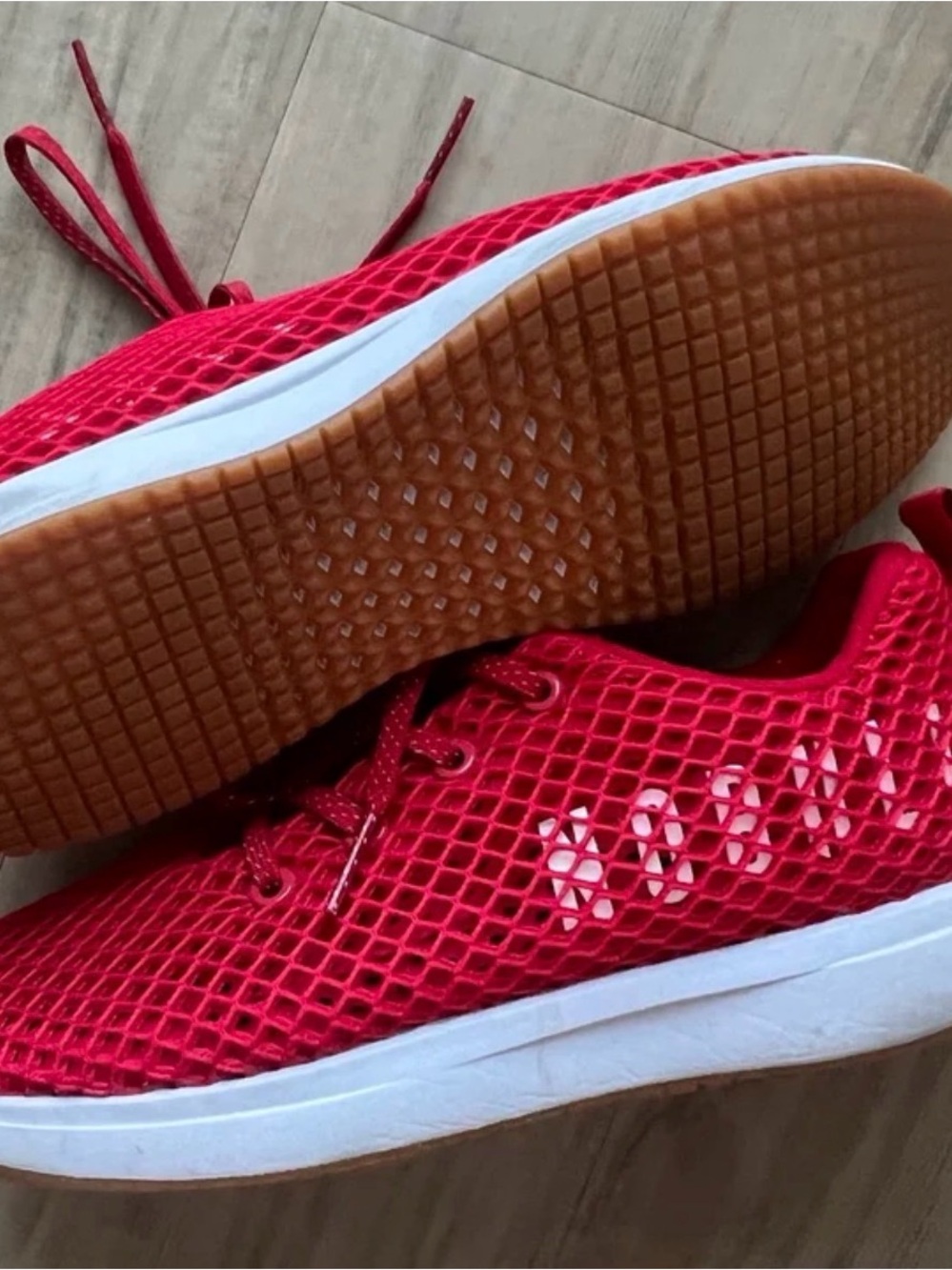 NoBull Red woman’s 9.5  mesh Runners Sneakers Mens 8